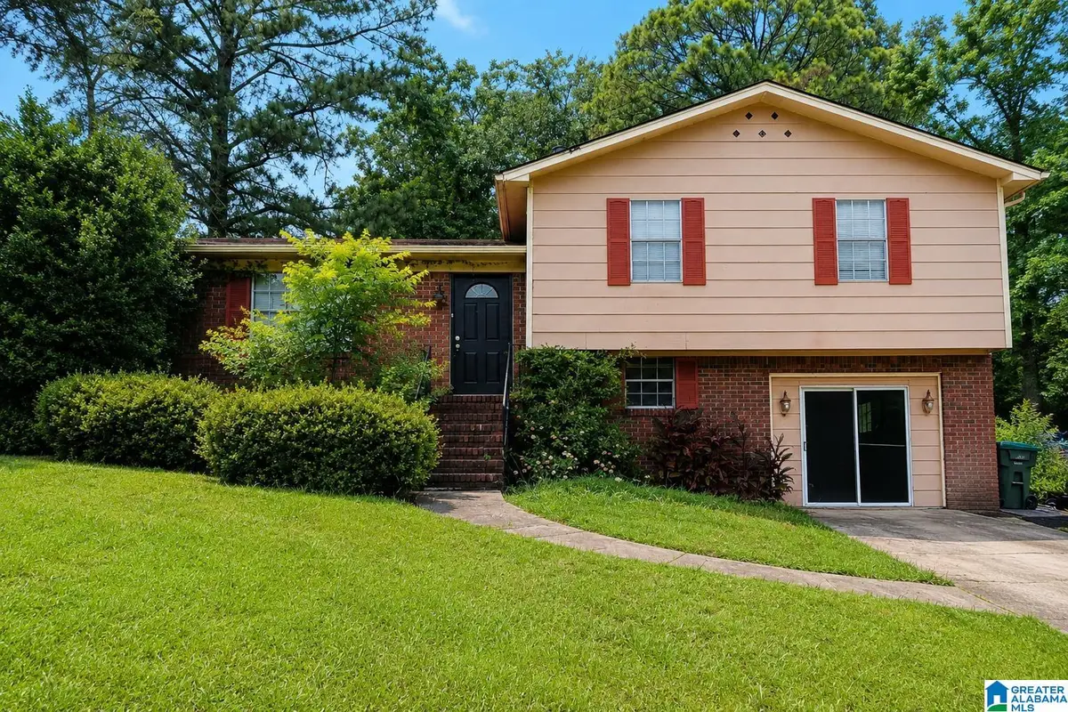 214 26TH COURT NW, Center Point, AL 35215 - #1