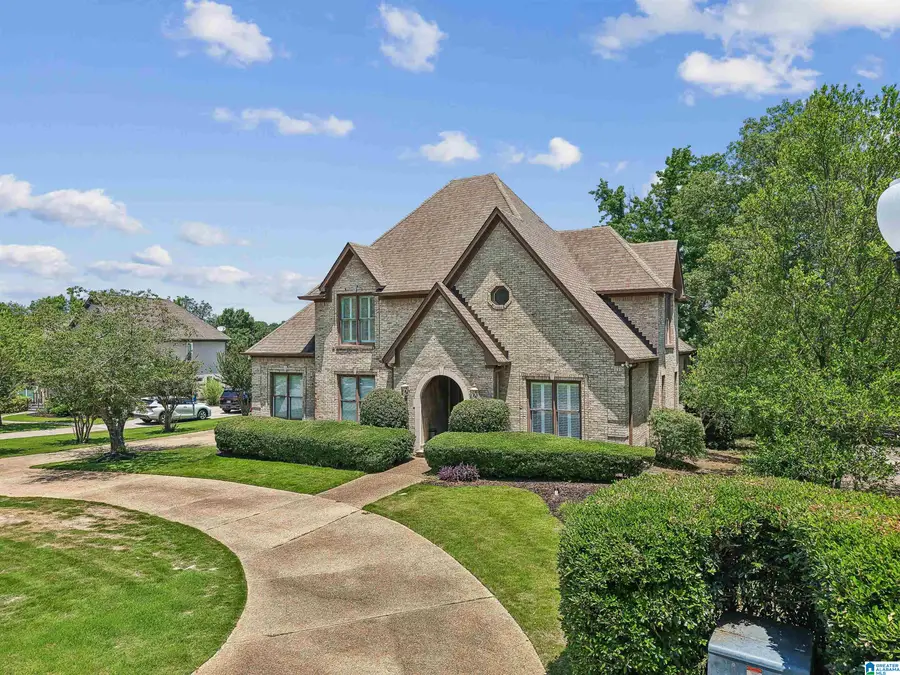 3813 CARISBROOKE CIRCLE, Hoover, AL 35226 - #2