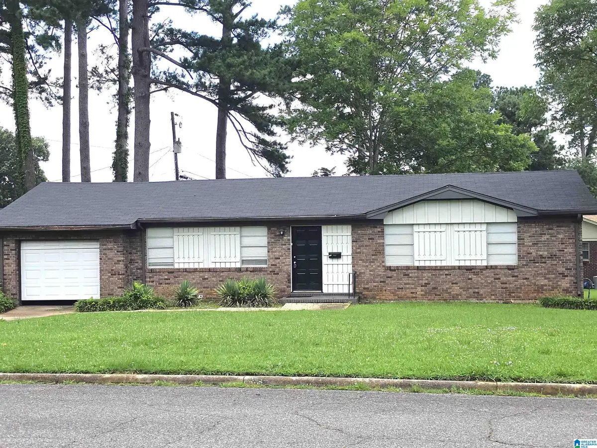 305 GLEN CREST DRIVE, Fairfield, AL 35064 - #1