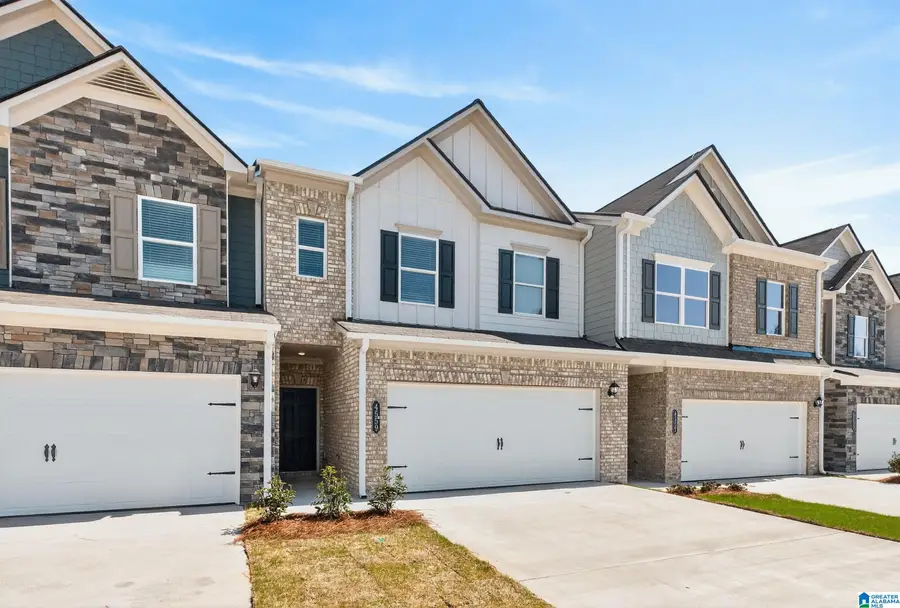 4526 VILLAGE SPRINGS SQUARE, Fultondale, AL 35068 - #3