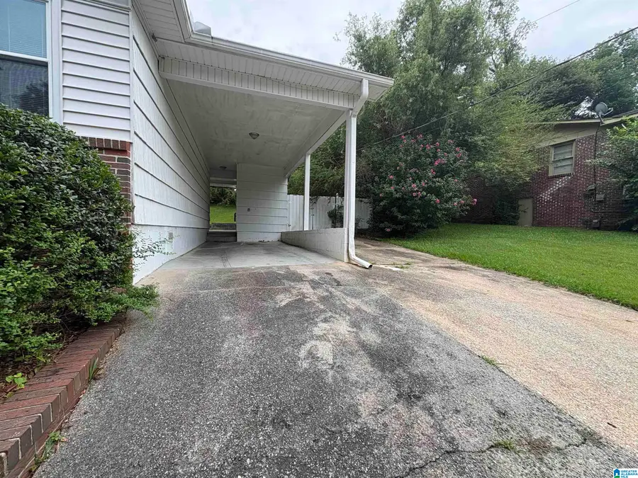 2221 3RD STREET NW, Center Point, AL 35215 - #2