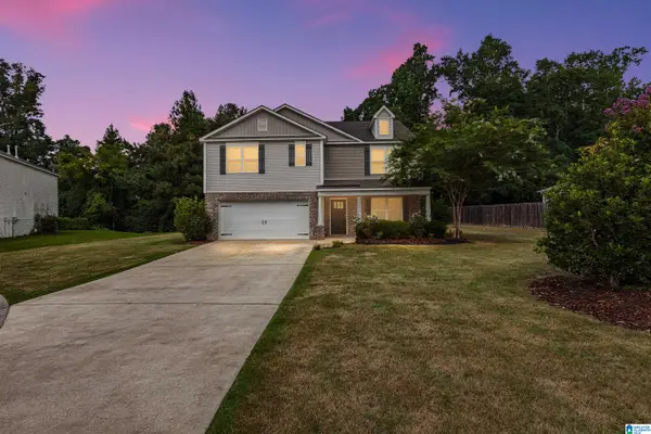 852 HUNTINGTON TRACE, Chelsea, AL 35043