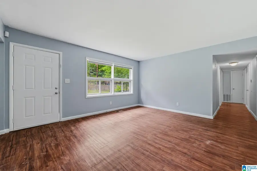 305 16TH COURT NW, Center Point, AL 35215 - #3