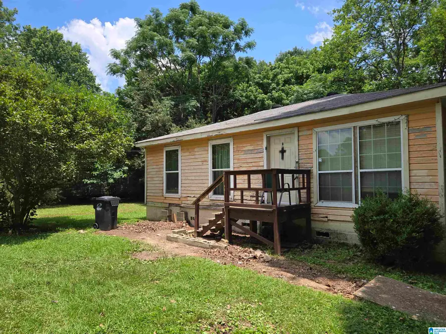 905 BELVIEW STREET, Bessemer, AL 35020 - #2