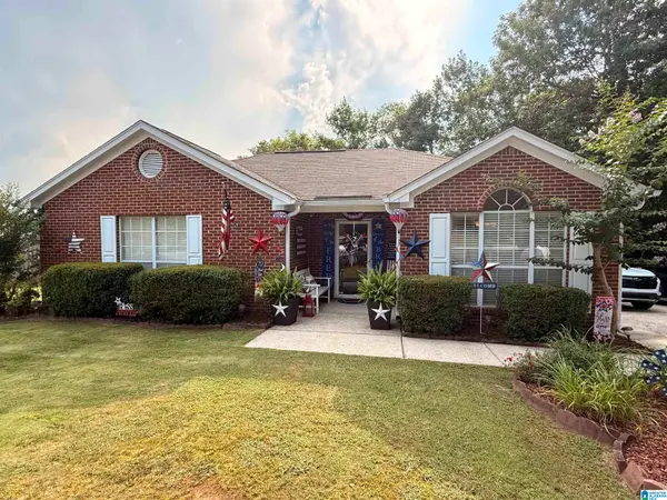 4604 LAKES EDGE COVE, Pinson, AL 35126