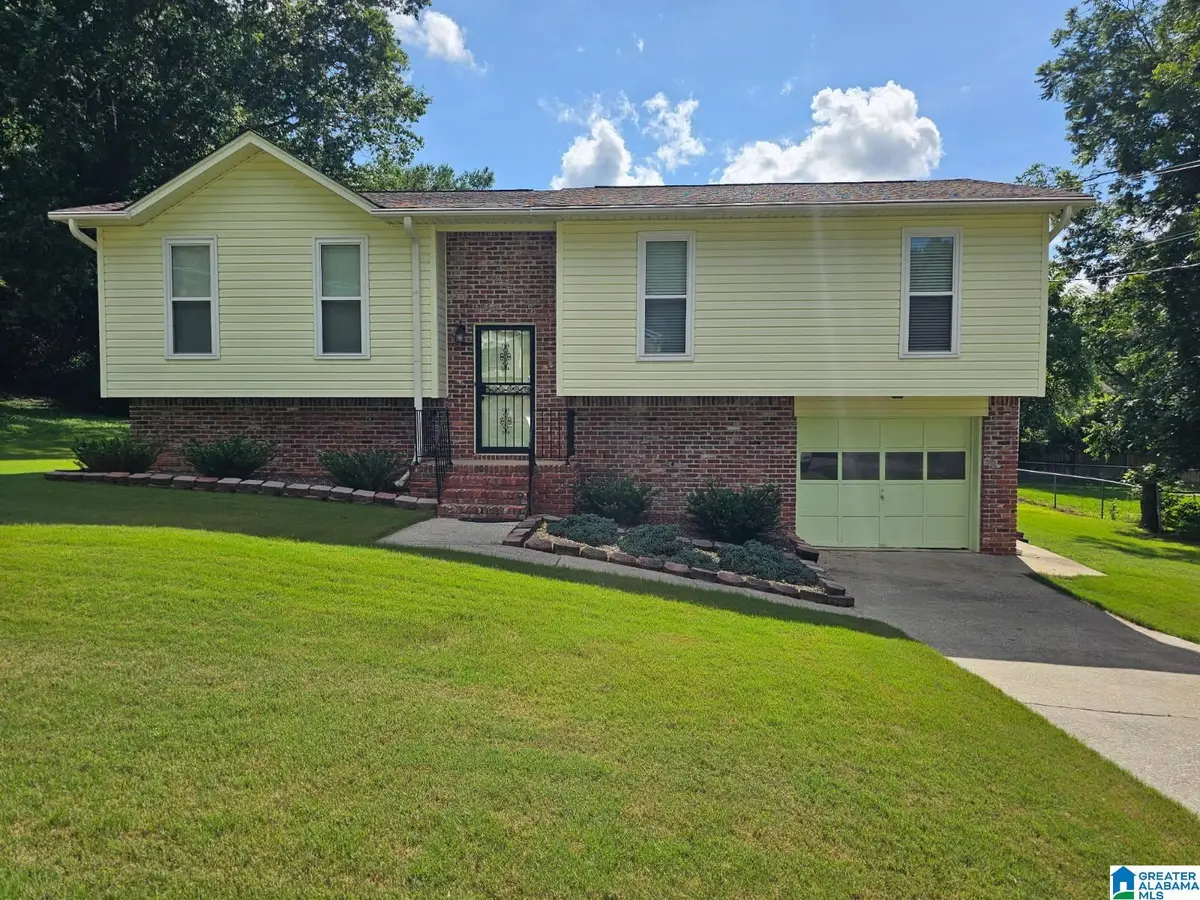 2448 TRACY LANE, Center Point, AL 35215 - #1