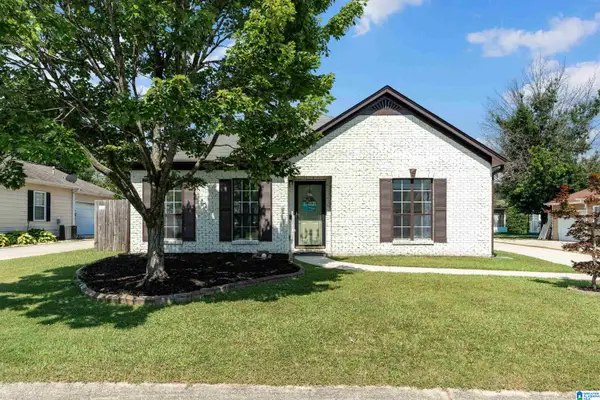 404 WALKER WAY, Pelham, AL 35124
