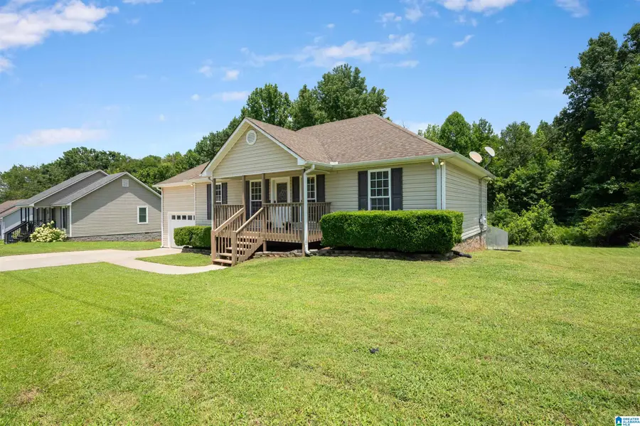 160 HIDDEN MEADOWS DRIVE, Hayden, AL 35079 - #2