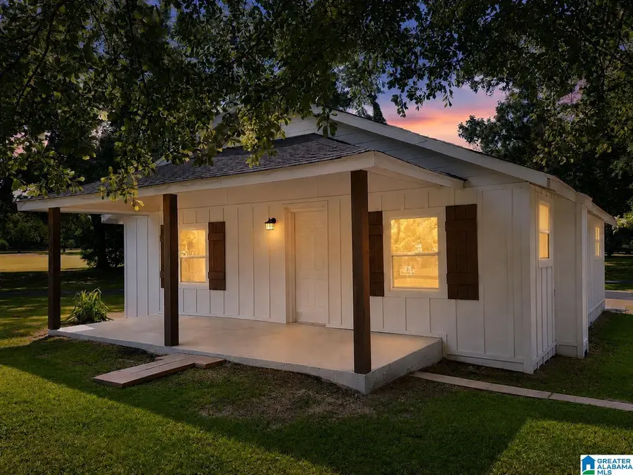 964 PINEDALE ROAD, Clanton, AL 35045 - #2