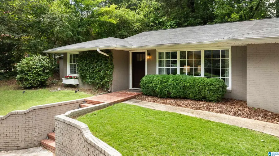 428 WINDSOR DRIVE, Homewood, AL 35209 - #2