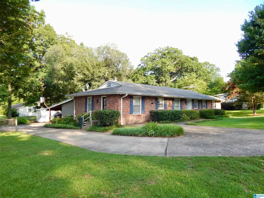 4001 MEADOWVIEW CIRCLE, Vestavia Hills, AL 35243 - #2