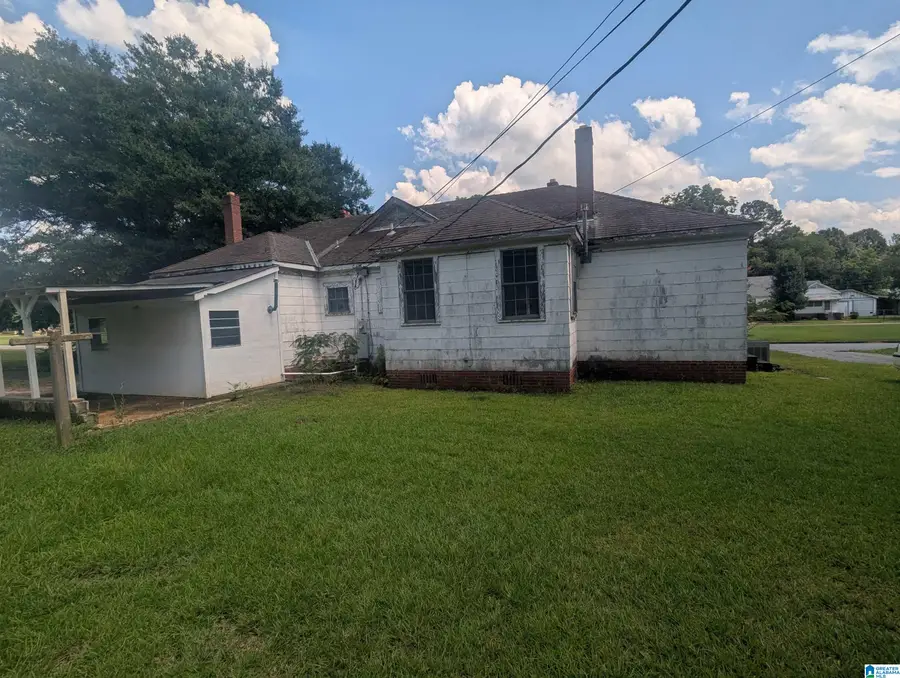 301 PARKWAY W, Talladega, AL 35160 - #2