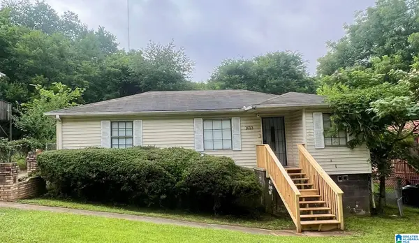 1613 MATT LEONARD DRIVE SW, Birmingham, AL 35211
