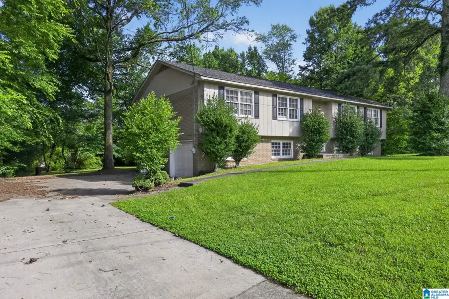 2108 11TH PLACE NW, Birmingham, AL 35215 - #3