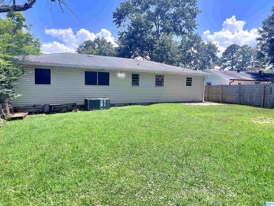 1623 MONTEREY DRIVE SW, Cullman, AL 35055 - #3