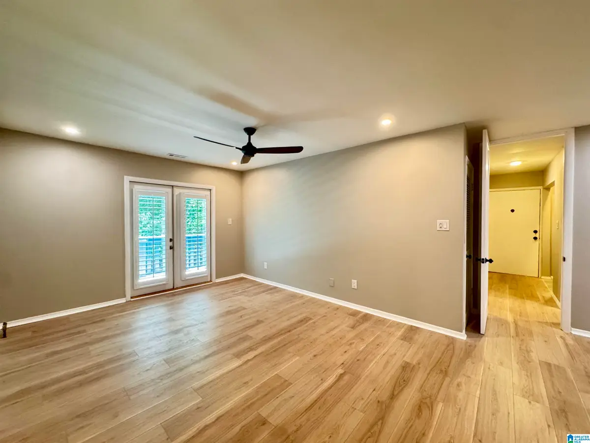 1108 WOODLAND VILLAGE, Homewood, AL 35216 - #1