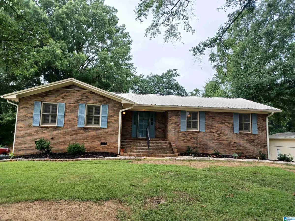 1012 DOGWOOD CIRCLE, Sylacauga, AL 35150 - #1