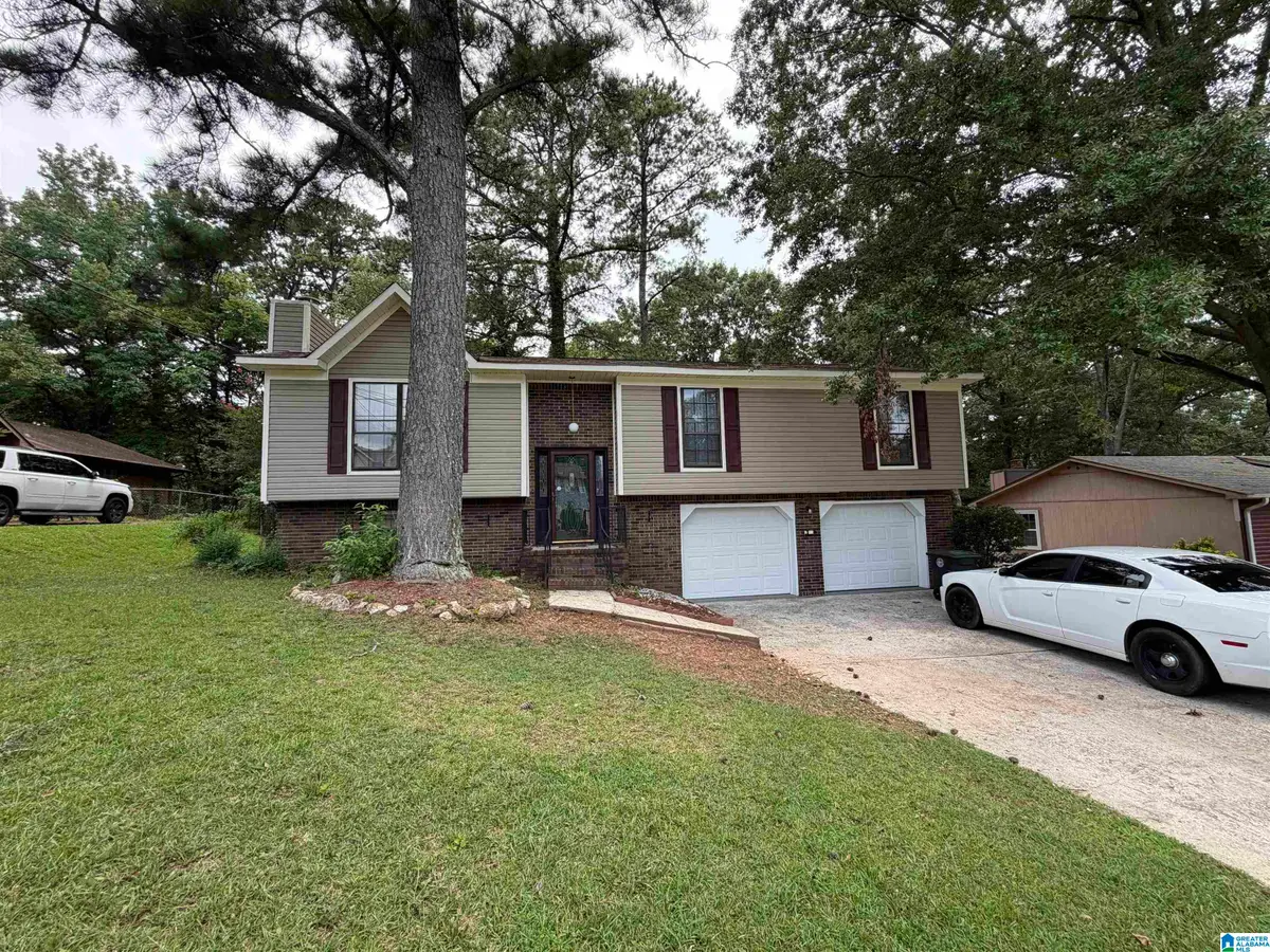 816 PINE FOREST CIRCLE, Birmingham, AL 35235 - #1