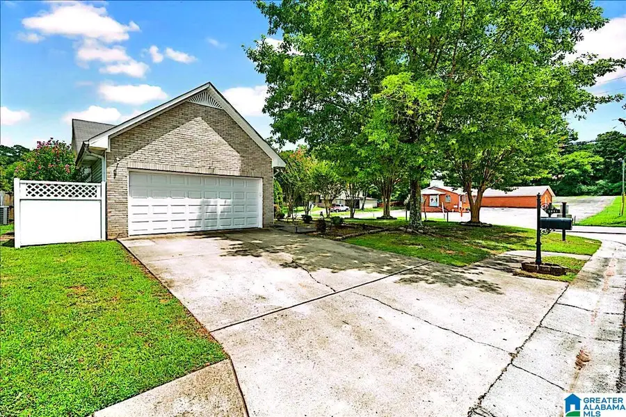 5051 CANTEBURY COURT, Center Point, AL 35215 - #2