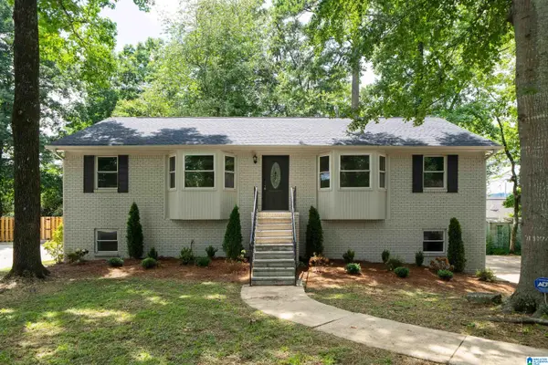 4038 IDA LANE, Vestavia hills, AL 35243
