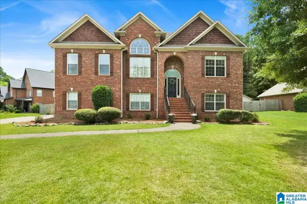 672 WYNLAKE COVE, Alabaster, AL 35007