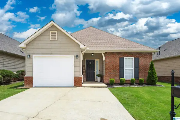 1029 FAIRBANK LANE, Chelsea, AL 35043