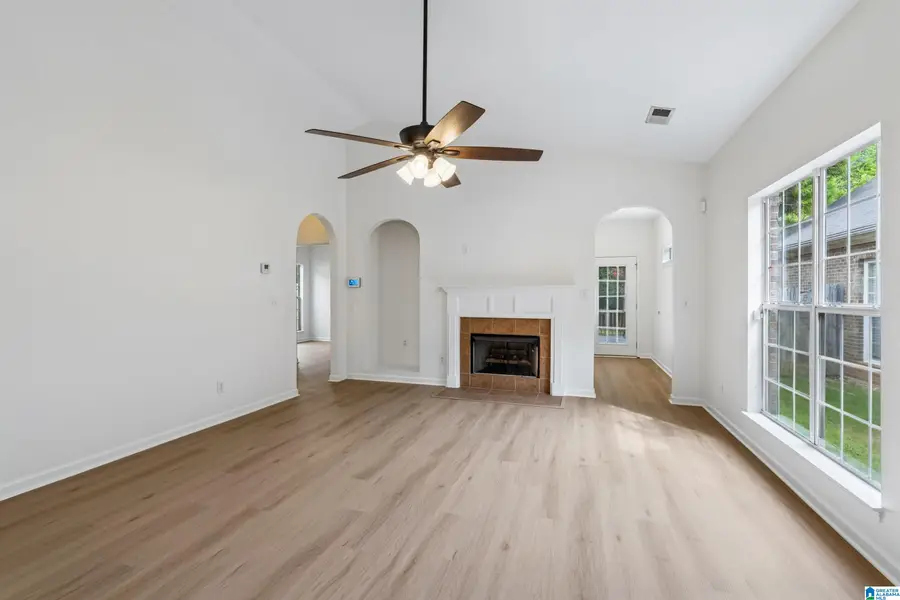 4793 LONGMEADOW DRIVE, Bessemer, AL 35022 - #3