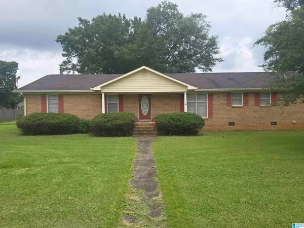 802 SEDGEFIELD LANE, Sylacauga, AL 35150