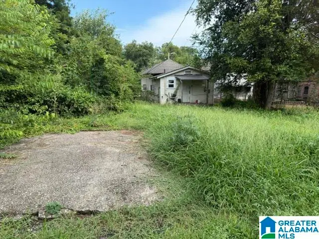 2108 S BERKLEY AVENUE, Bessemer, AL 35020 - #2