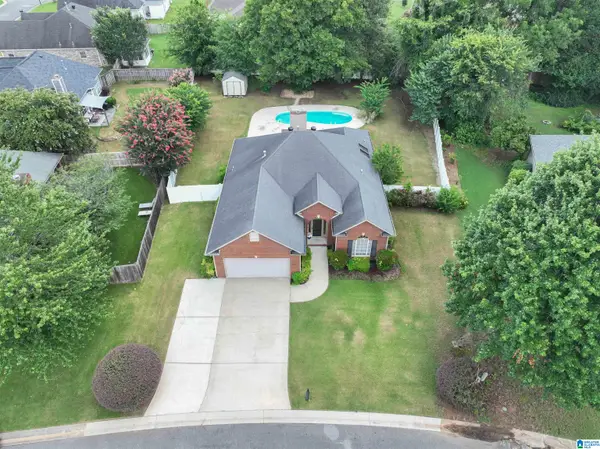 1753 CARLISLE CIRCLE, Leeds, AL 35094
