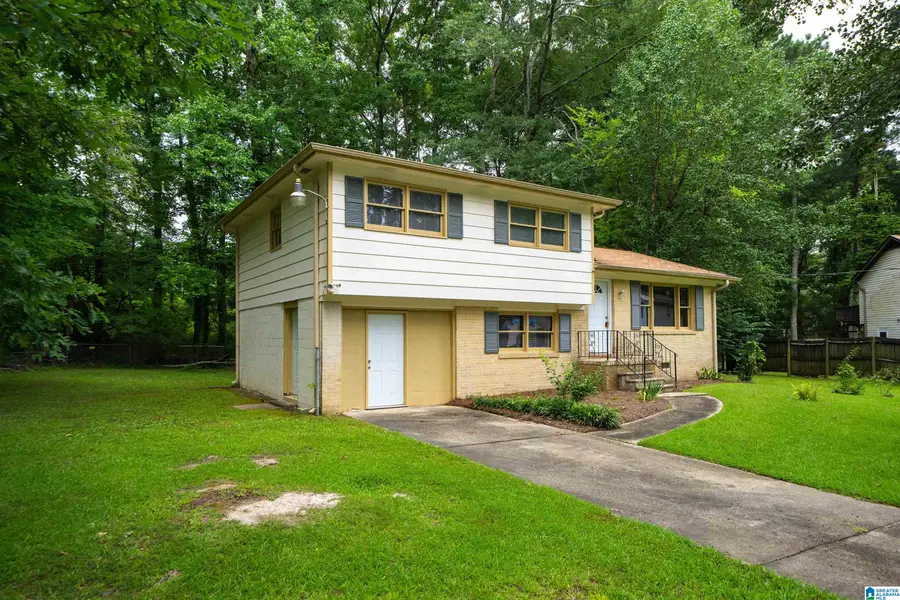 552 ARGONNE DRIVE NE, Center Point, AL 35215 - #3