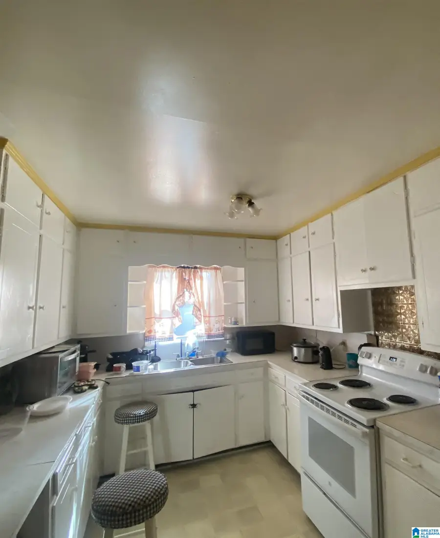 106 PATTON STREET, Talladega, AL 35160 - #3