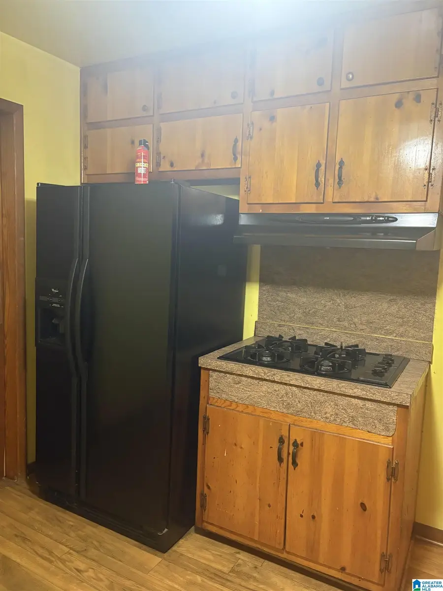 121 16TH AVENUE SW, Birmingham, AL 35211 - #2