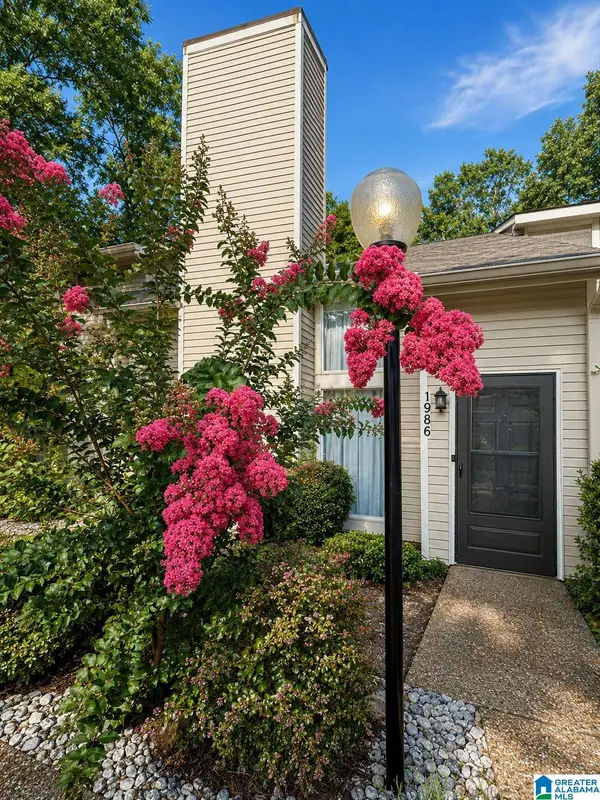 1986 CHANDALAR COURT, Pelham, AL 35124
