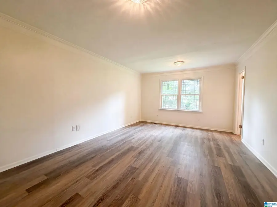 1909 WISTERWOOD DRIVE, Hoover, AL 35226 - #3