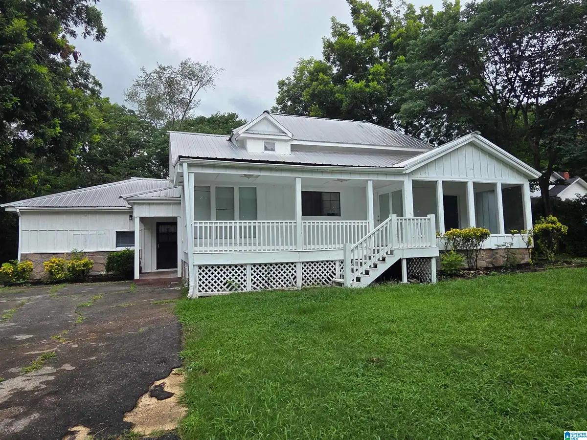1406 12TH AVENUE N, Bessemer, AL 35020 - #1