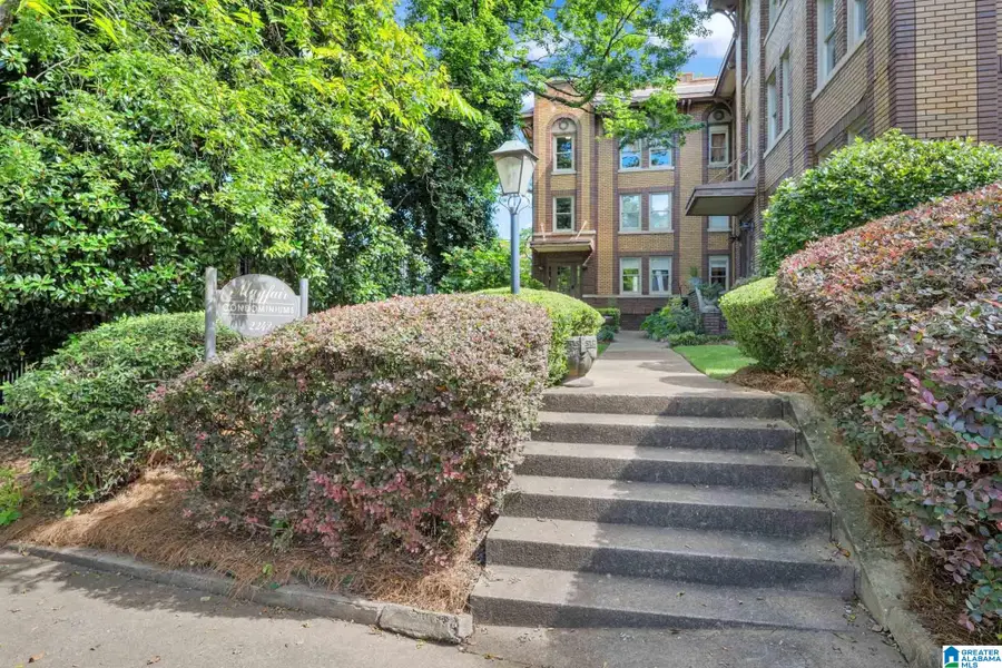2242 ARLINGTON AVENUE S, Birmingham, AL 35205 - #2