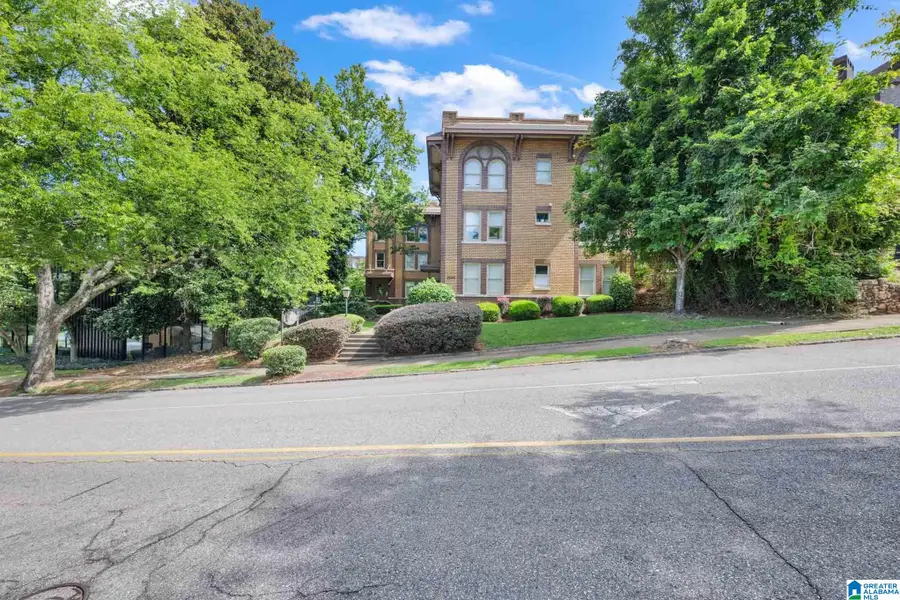 2242 ARLINGTON AVENUE S, Birmingham, AL 35205 - #3