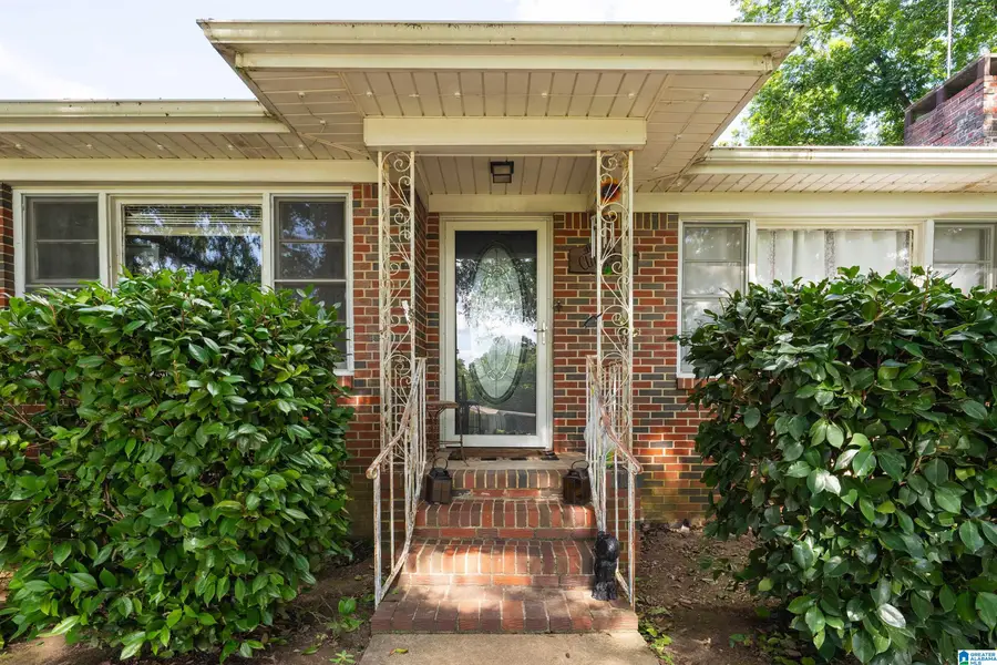 1588 WHITE DRIVE, Bessemer, AL 35023 - #2