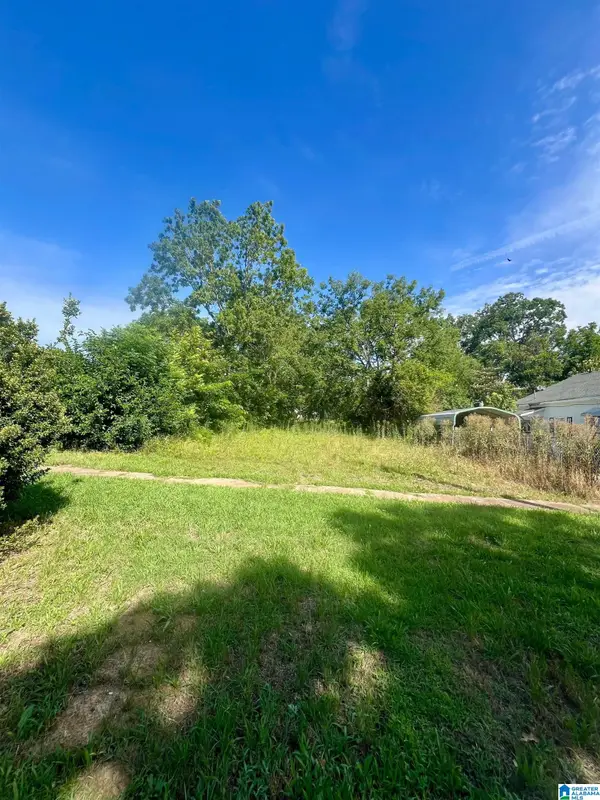 1512 AVENUE I, Birmingham, AL 35218
