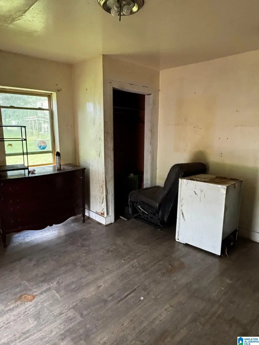 5450 JEFFERSON AVENUE SW, Birmingham, AL 35221 - #2