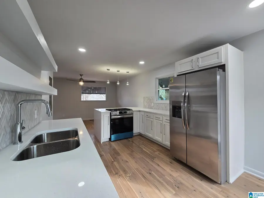 568 ANTWERP AVENUE, Birmingham, AL 35212 - #3