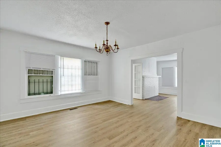2224 28TH STREET ENSLEY, Birmingham, AL 35218 - #3