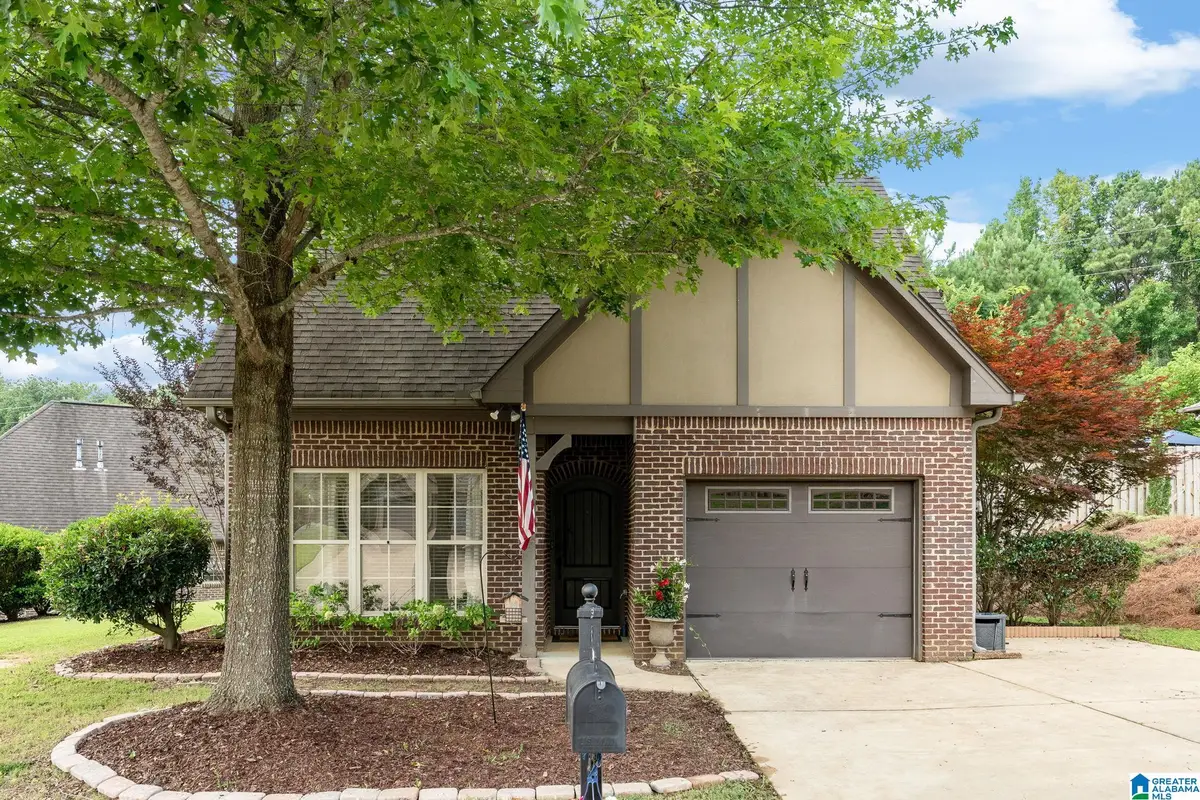300 KINGSTON CIRCLE, Birmingham, AL 35211 - #1