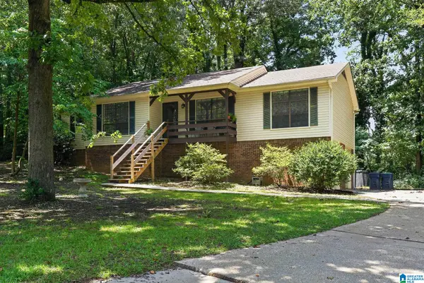 2008 KING CHARLES COURT, Alabaster, AL 35007