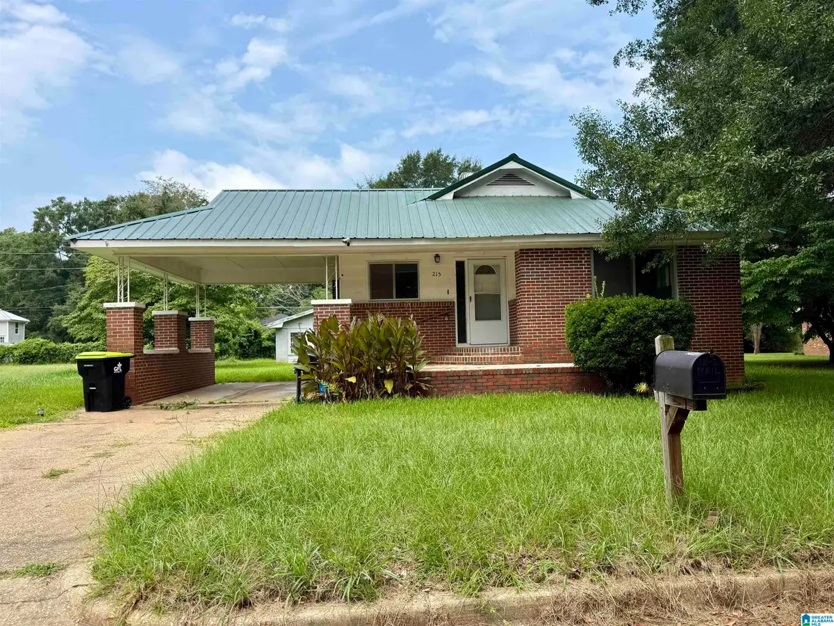 215 S DAVIS AVENUE, Sylacauga, AL 35150 - #1