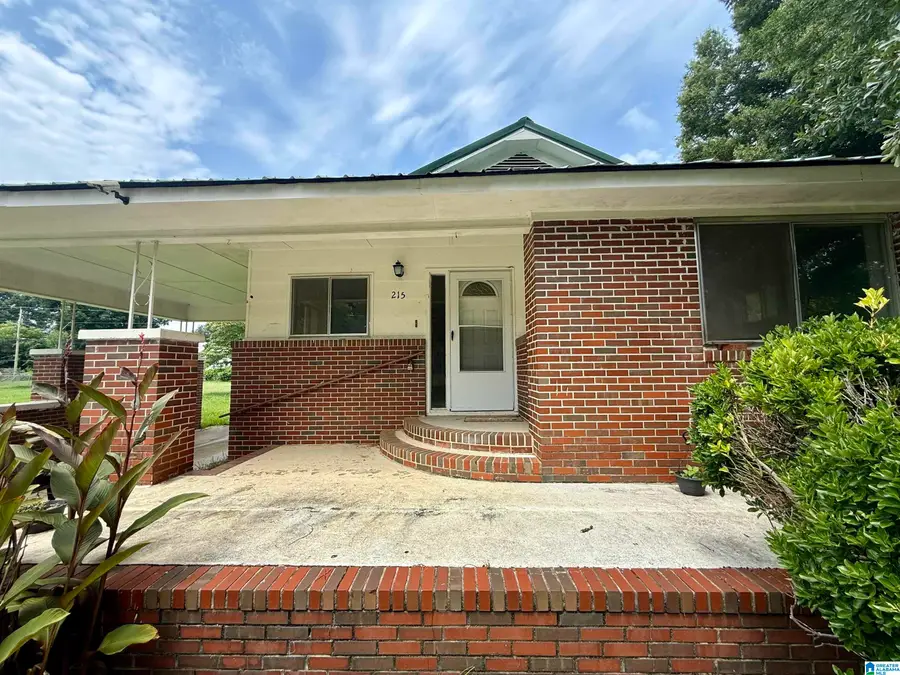 215 S DAVIS AVENUE, Sylacauga, AL 35150 - #2