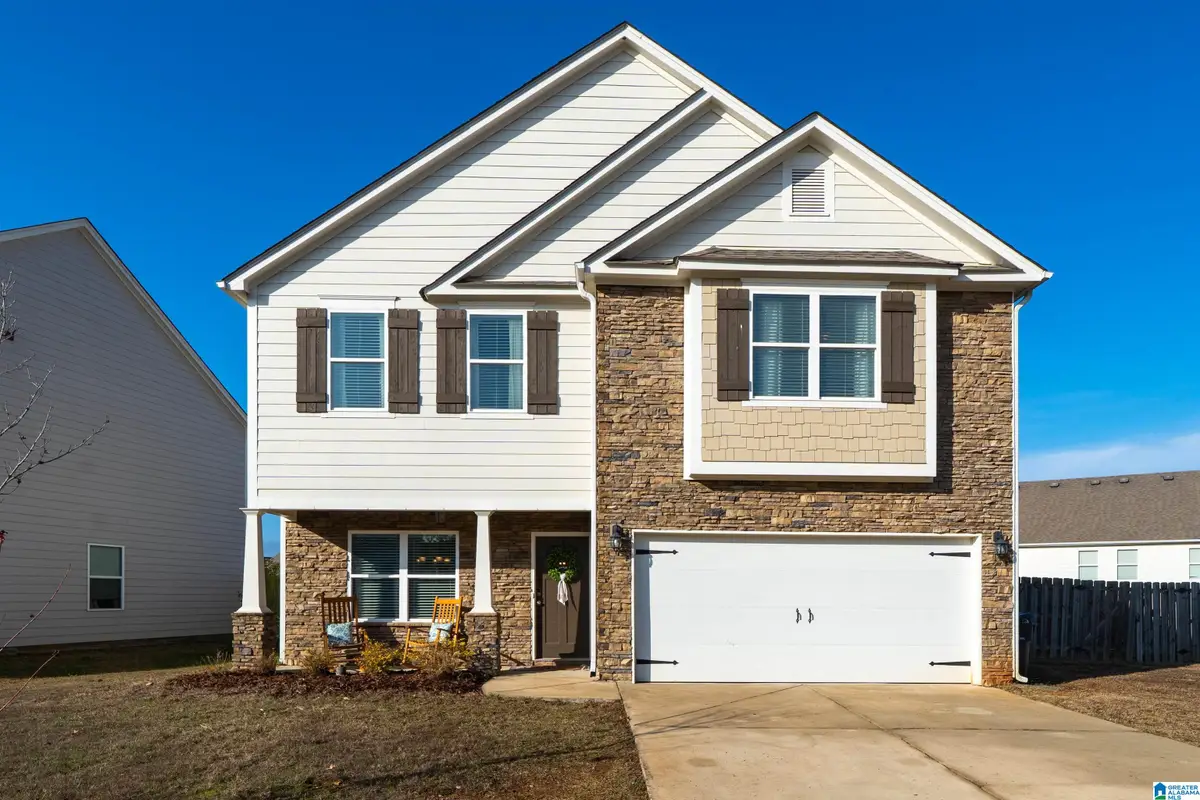 1061 MEDINAH DRIVE, Calera, AL 35040 - #1