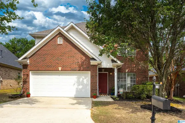 1138 CASTLEMAINE DRIVE, Birmingham, AL 35226