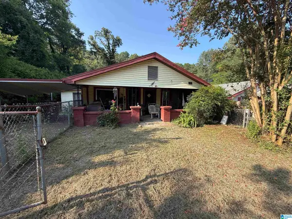 835 AVENUE F, Gadsden, AL 35901